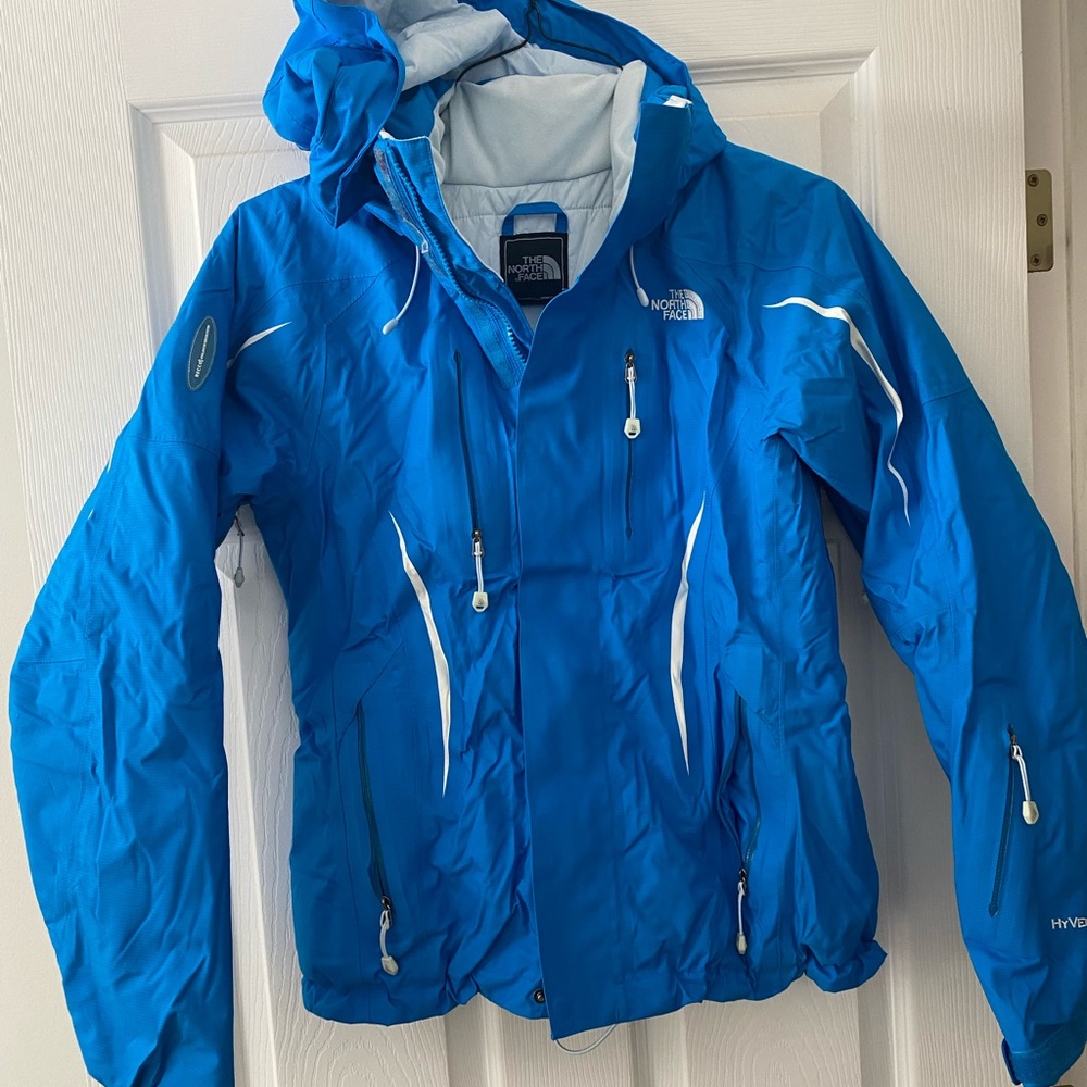 Size Small Women’s The North Face winter jacket